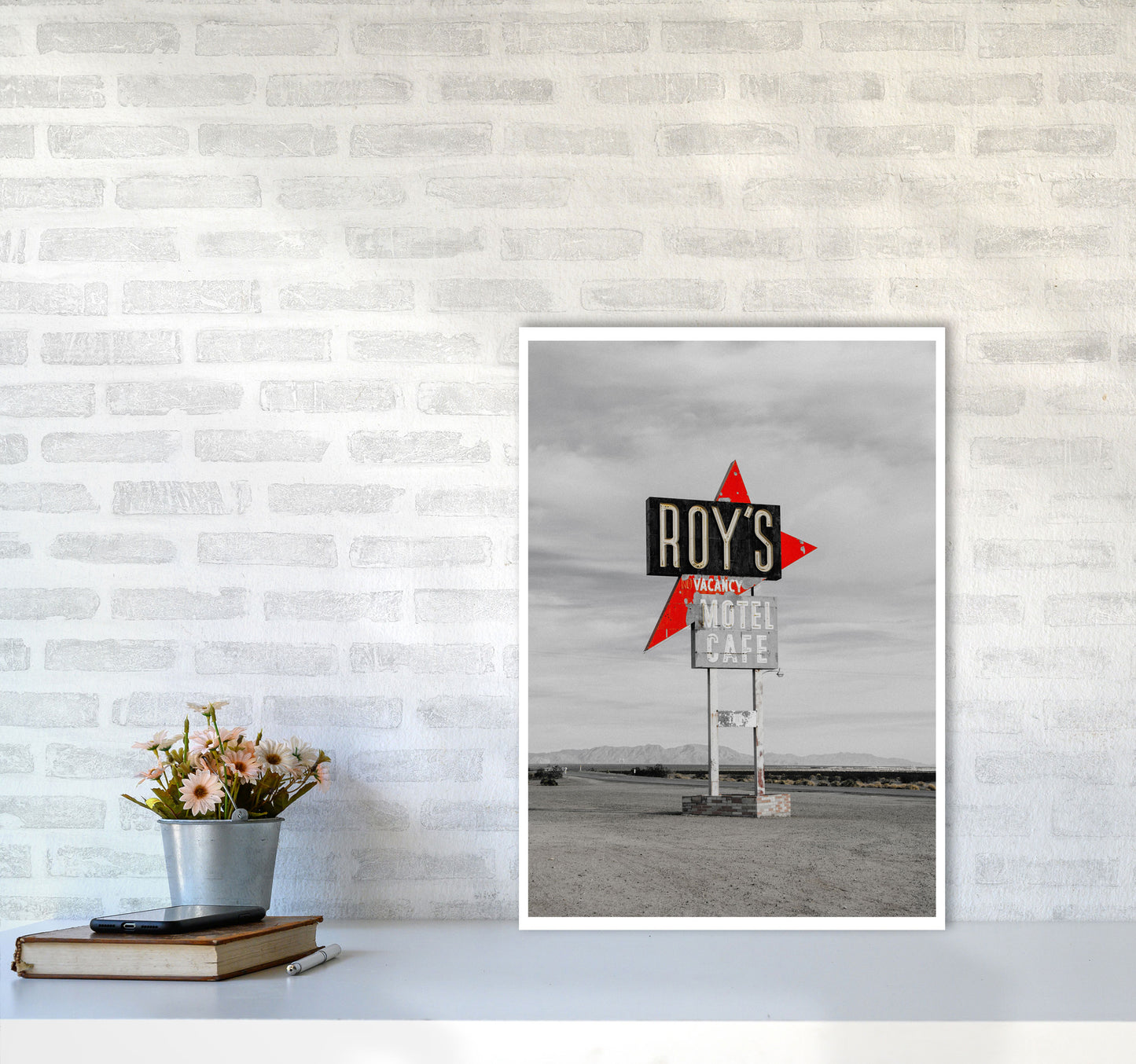 Vintage Roy's Motel Road Sign Modern Print A2 Black Frame