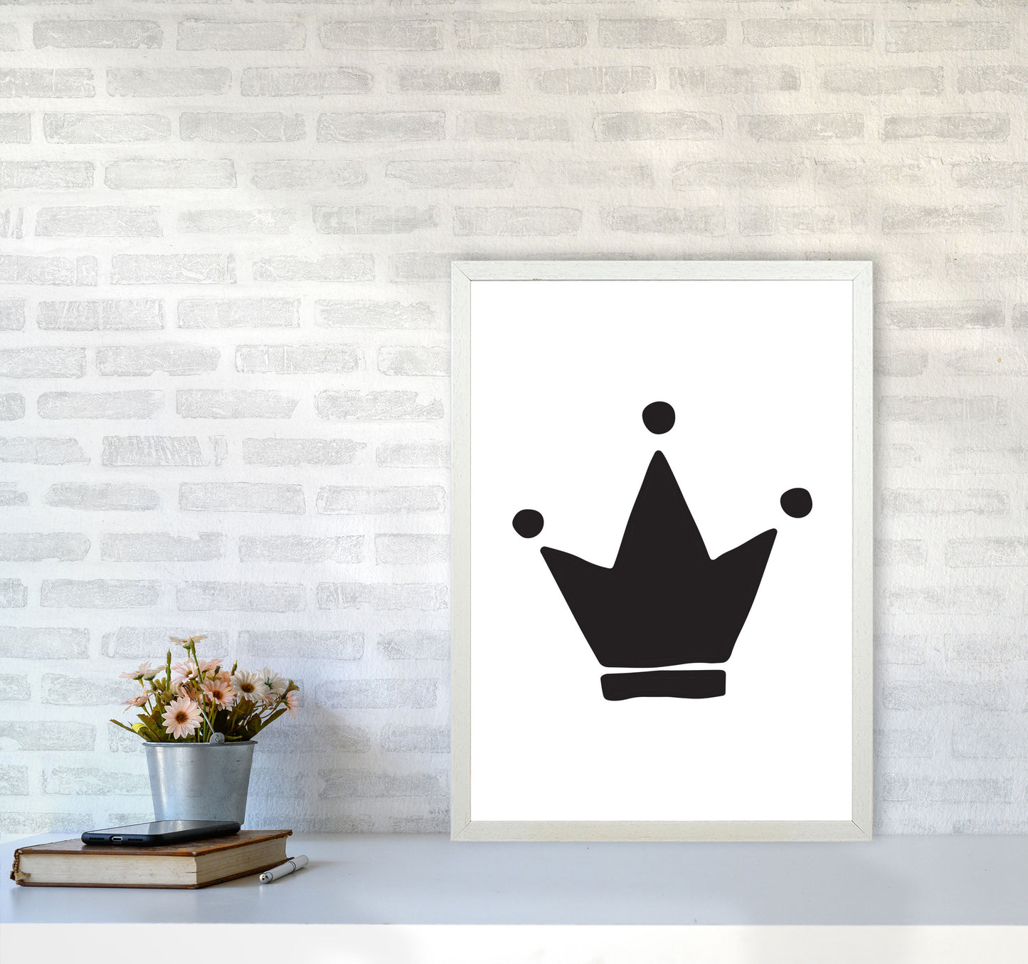 Black Crown Modern Print A2 Oak Frame