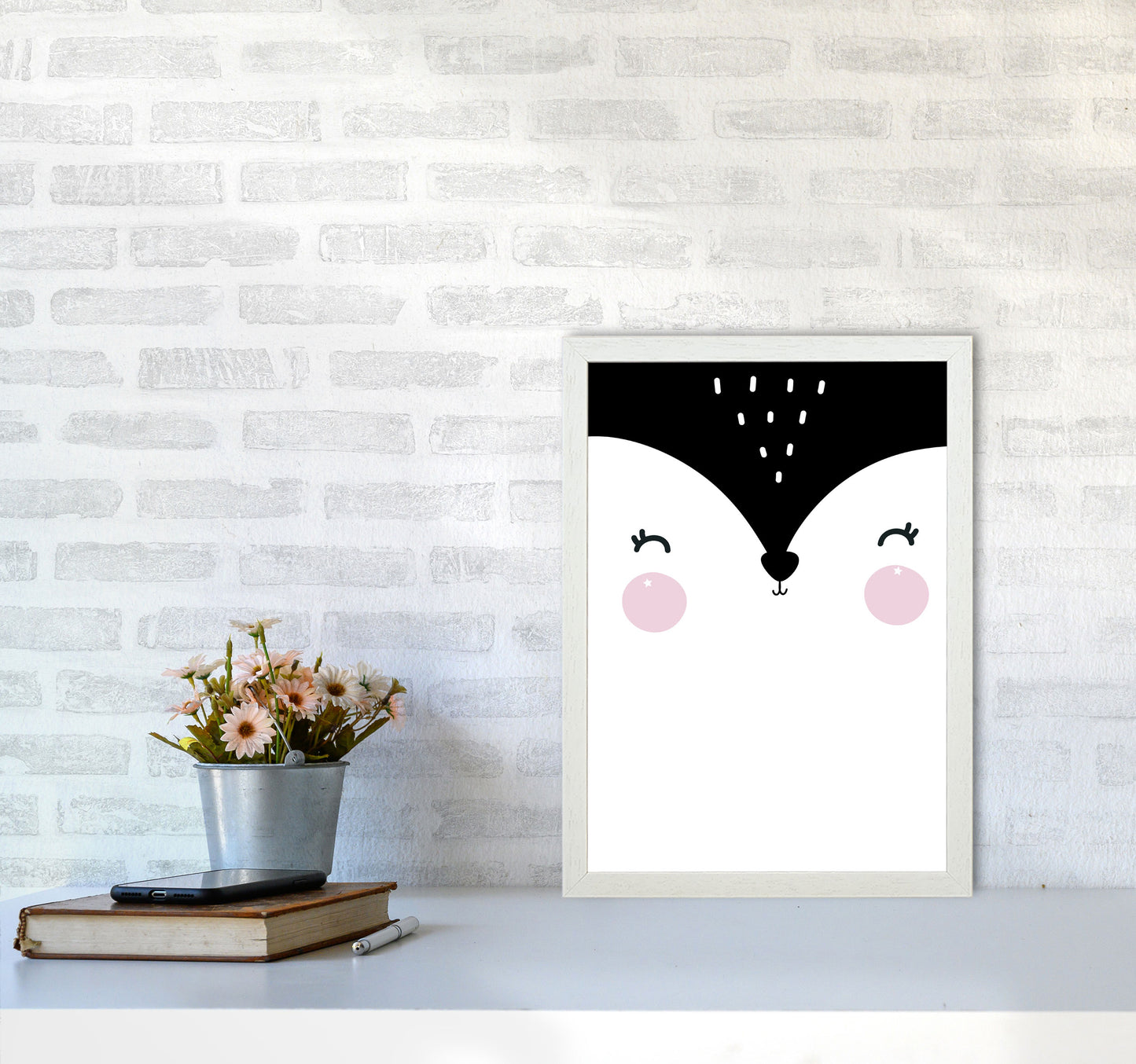 Penguin Face Scandi Modern Print A3 Oak Frame