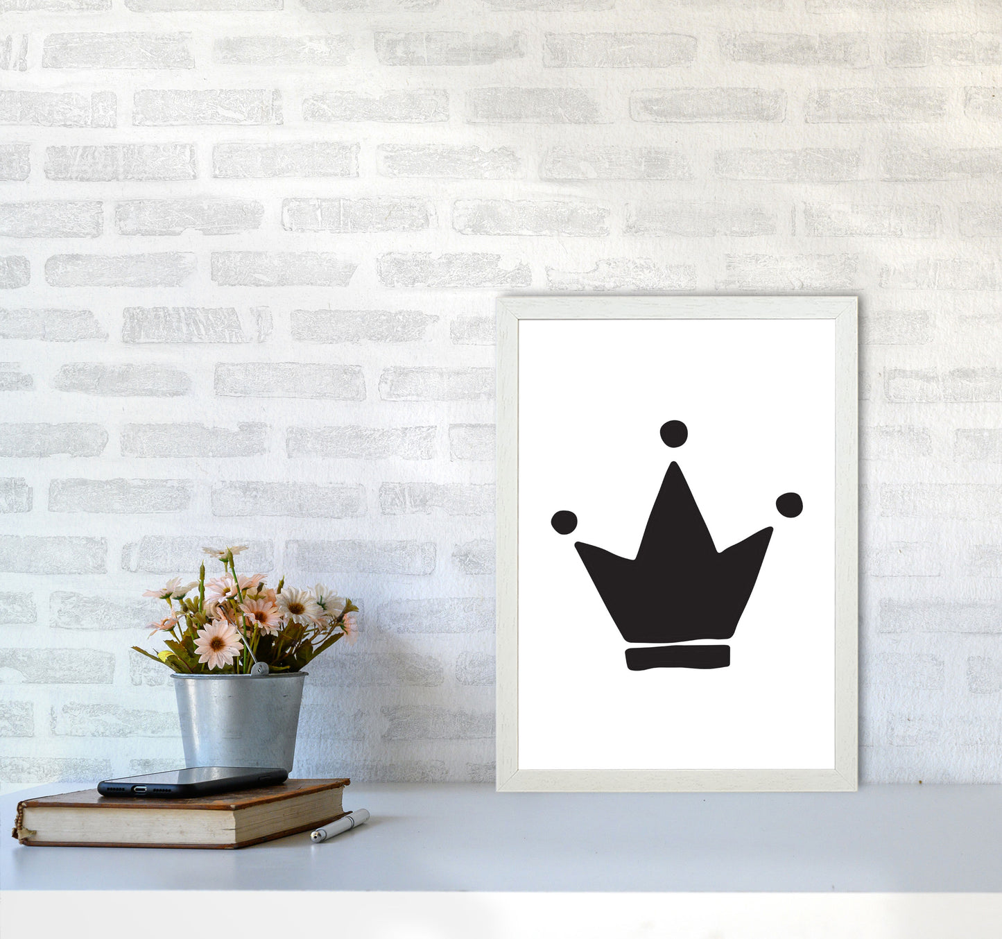Black Crown Modern Print A3 Oak Frame