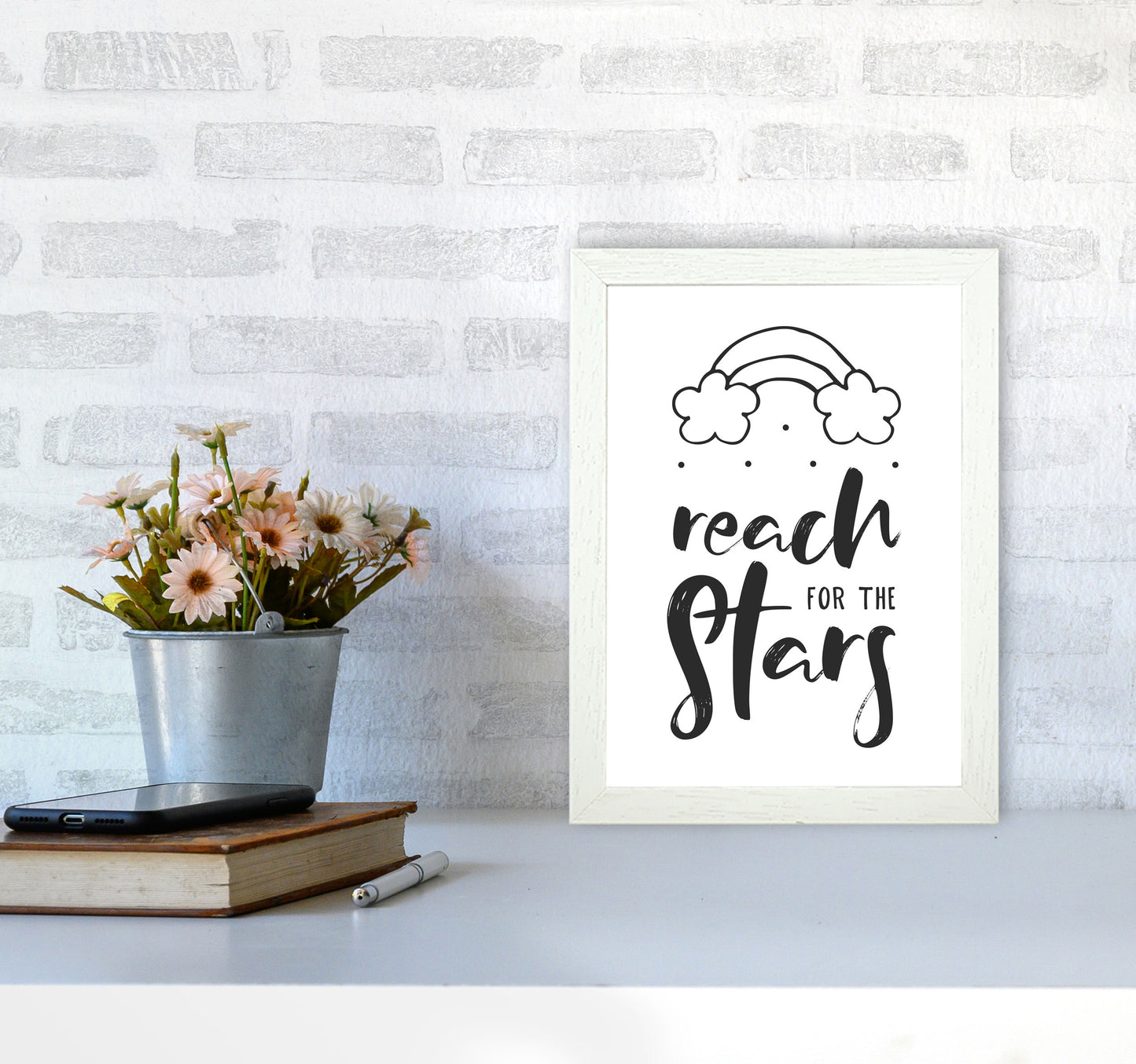 Reach For The Stars Black Modern Print A4 Oak Frame