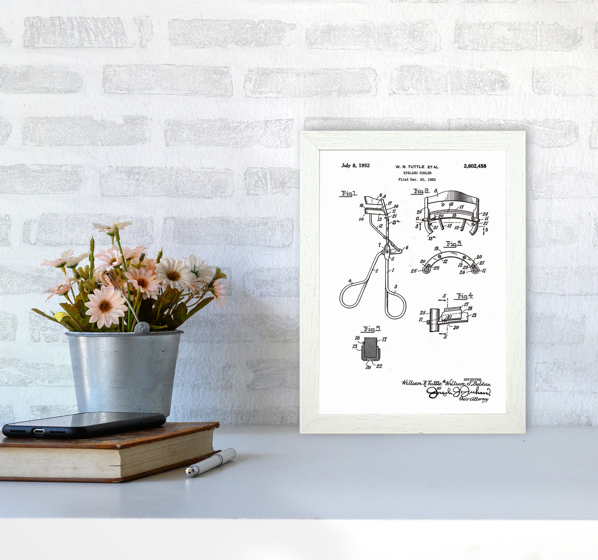 Eyelash Curler Patent Art Print by Jason Stanley A4 Oak Frame