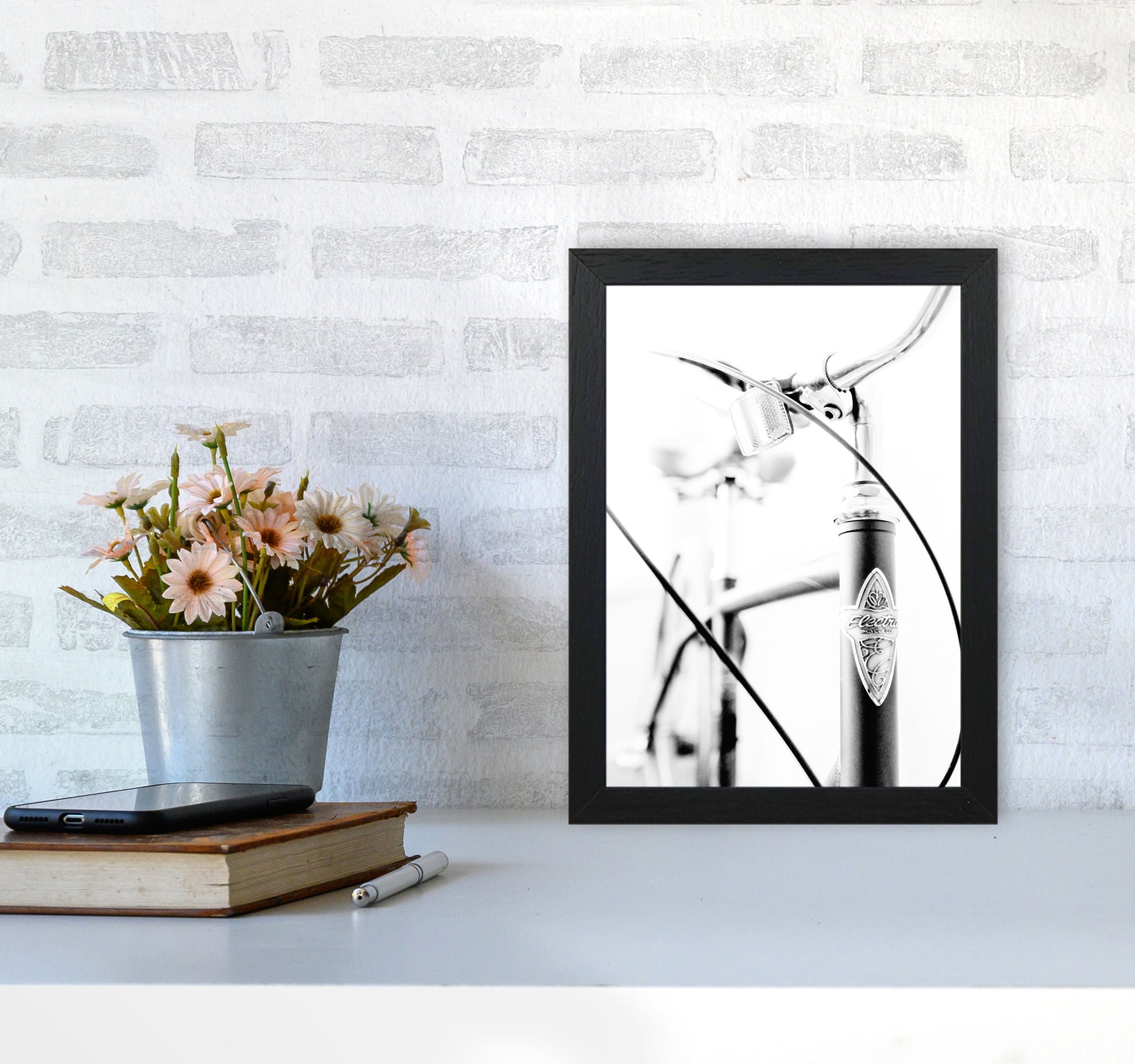 Retro Bike Frame Modern Print A4 White Frame