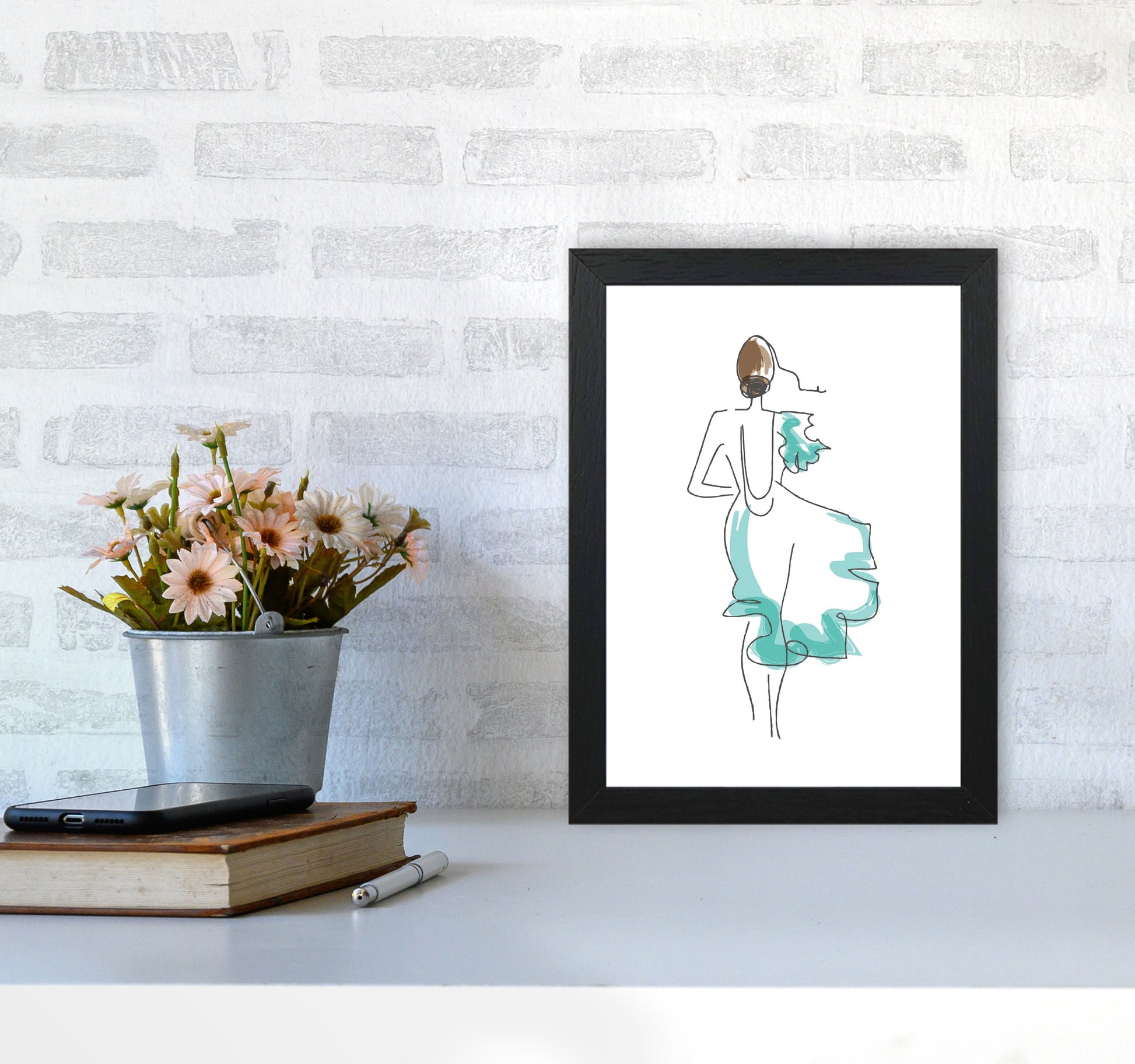 Fashion Line Drawing Modern Print A4 White Frame