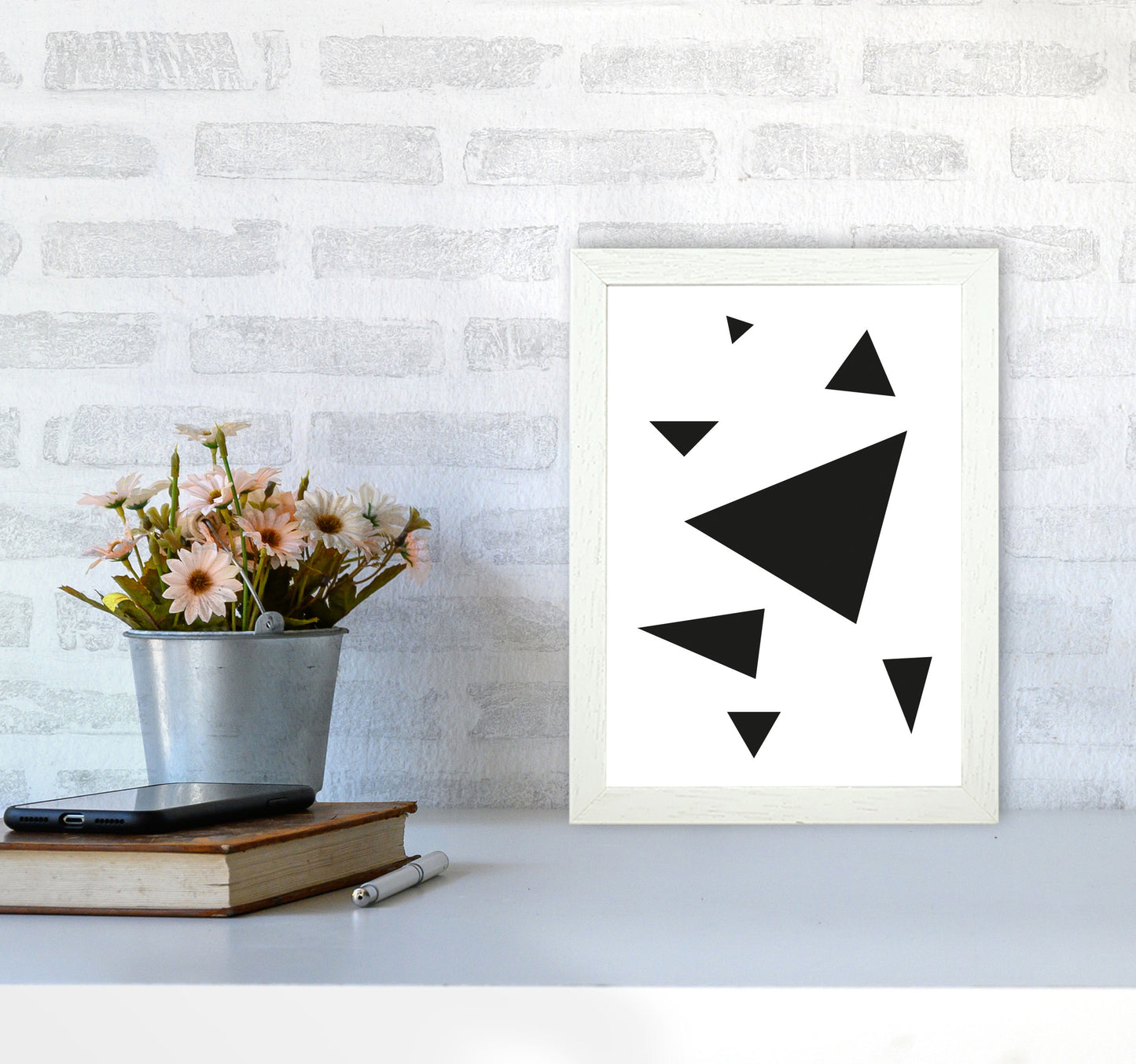 Black Abstract Triangles Modern Print A4 Oak Frame