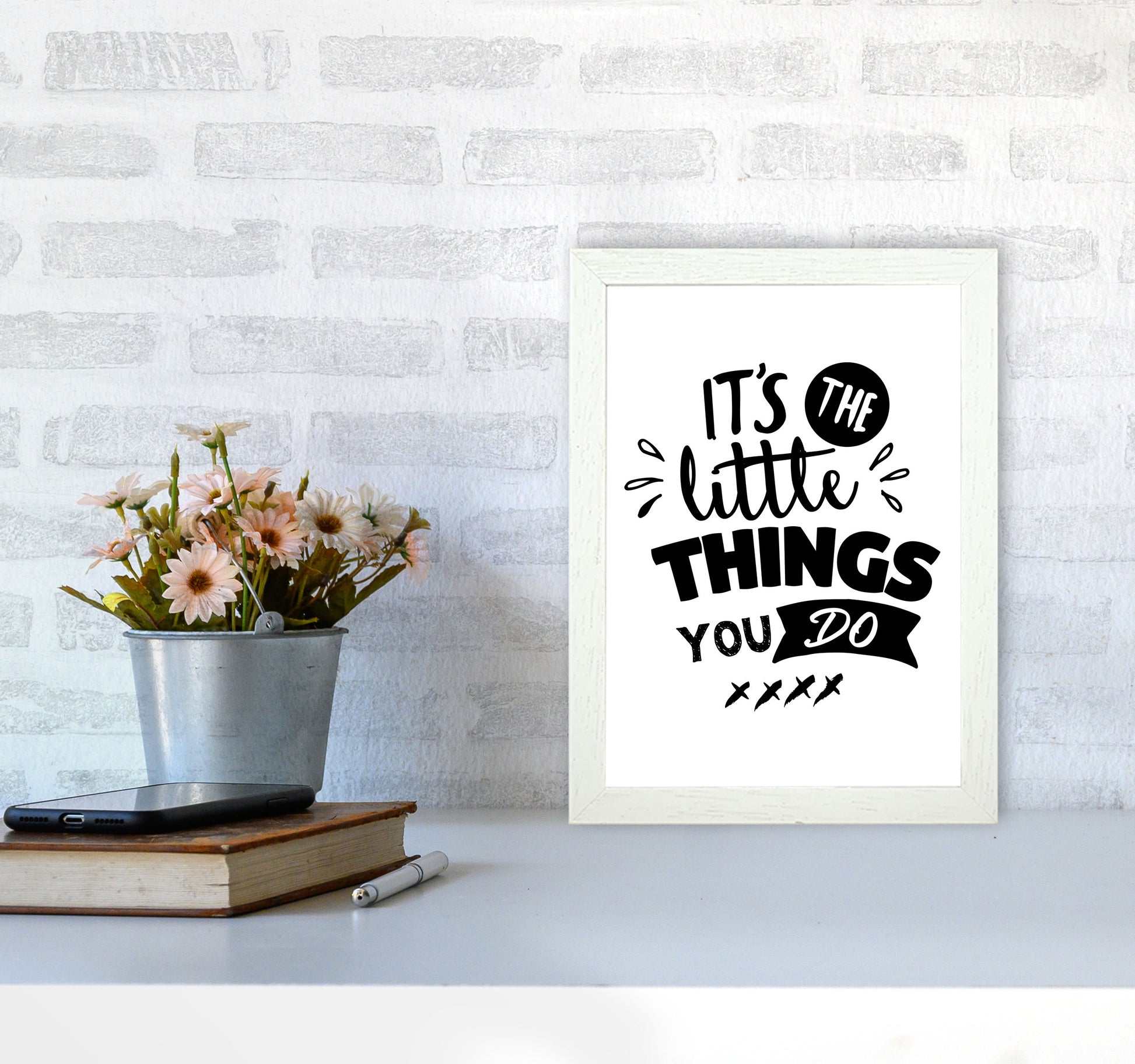 It&#39;s The Little Things You Do Framed Typography Wall Art Print A4 Oak Frame