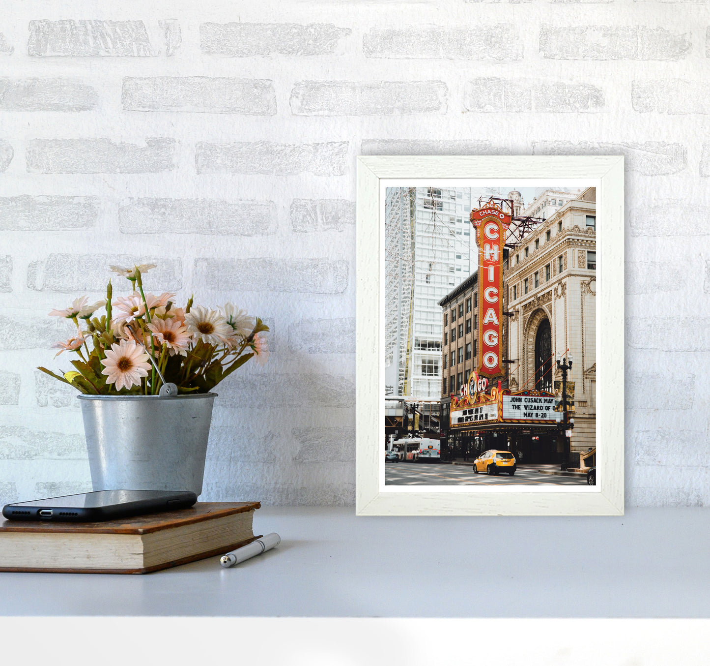 Retro Chicago Theatre Modern Print A4 Oak Frame